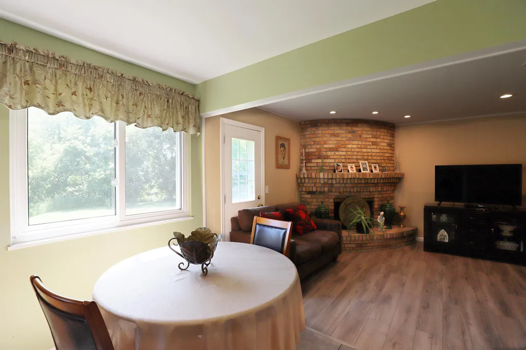 333 Windy Bluff Street Flushing City MI 48433