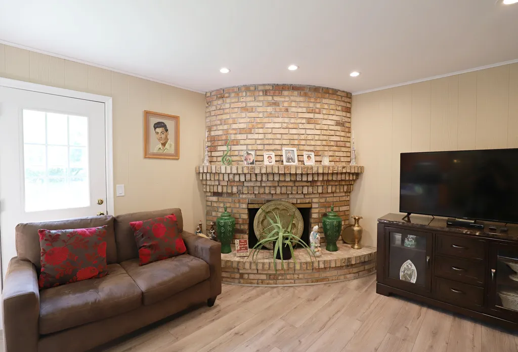 333 Windy Bluff Street Flushing City MI 48433