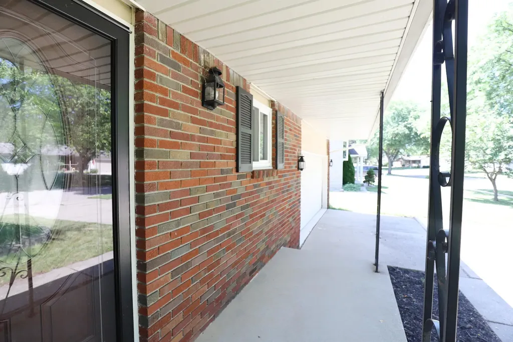 333 Windy Bluff Street Flushing City MI 48433