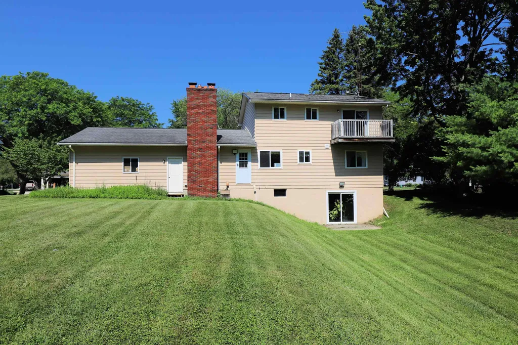 333 Windy Bluff Street Flushing City MI 48433