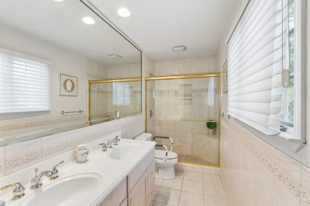 6054 Winged Foot Drive Grand Blanc Charter Township MI 48439