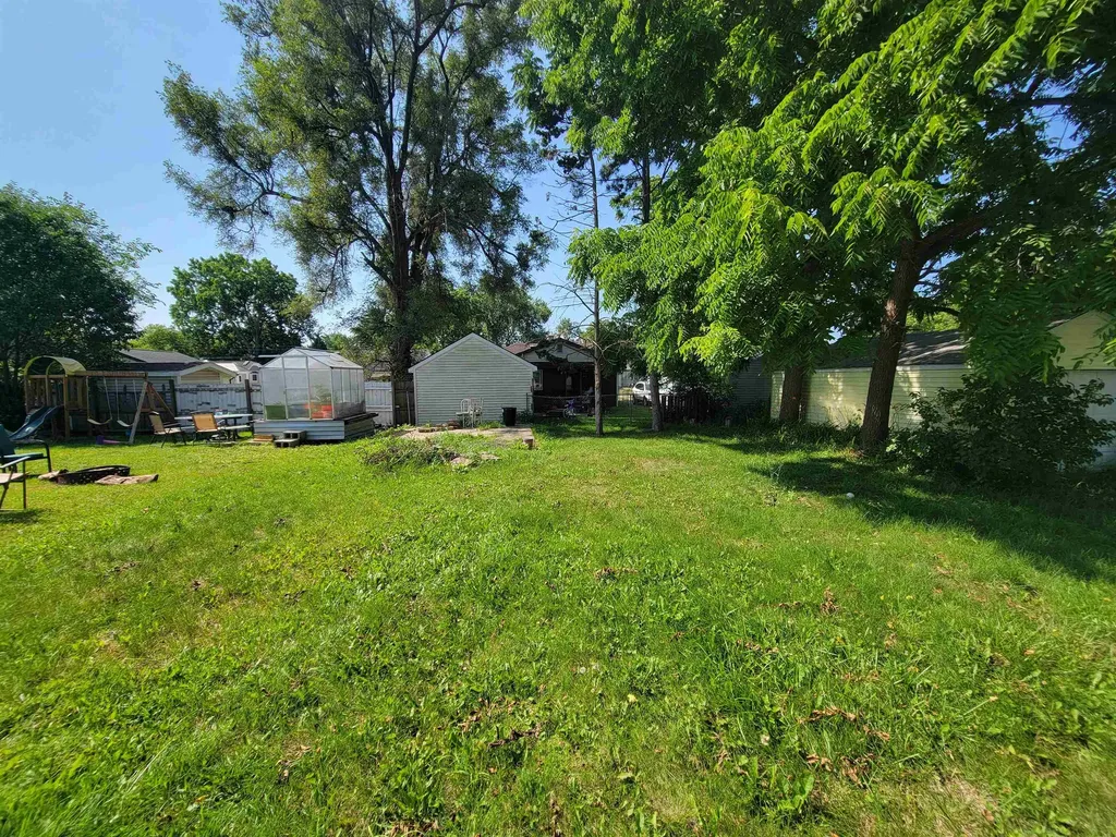 1452 Norton Street Burton City MI 48529