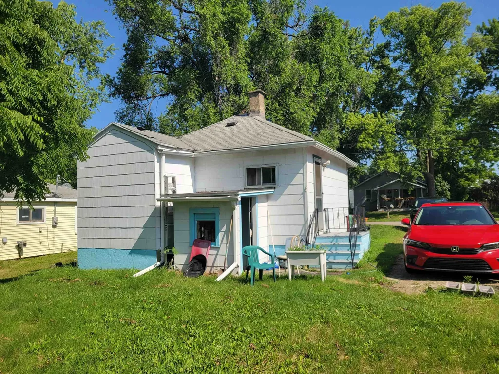 1452 Norton Street Burton City MI 48529