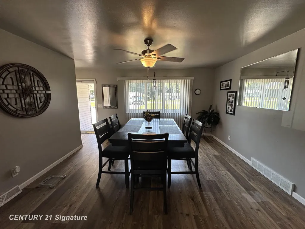 6320 W Frances Road Vienna Charter Township MI 48420