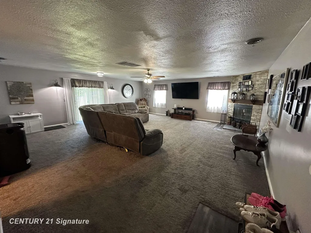 6320 W Frances Road Vienna Charter Township MI 48420