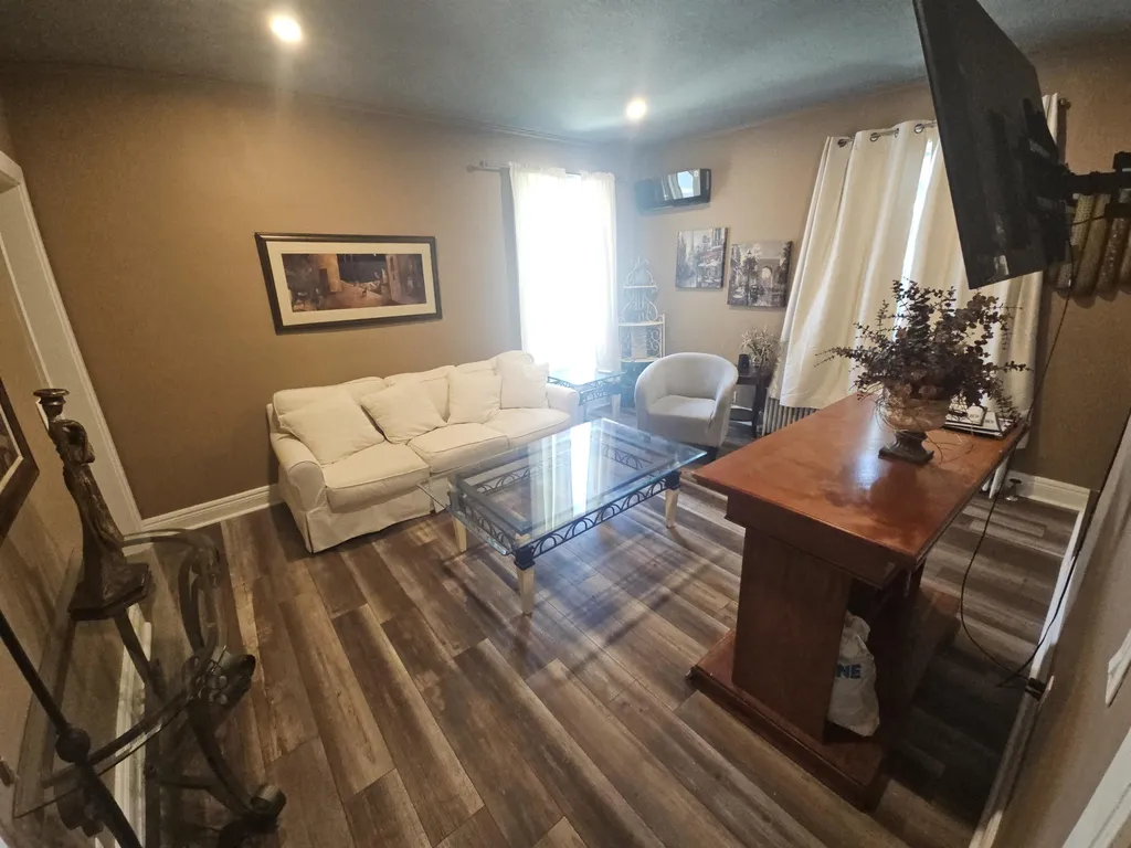 1109 5th Street Bay City City MI 48708