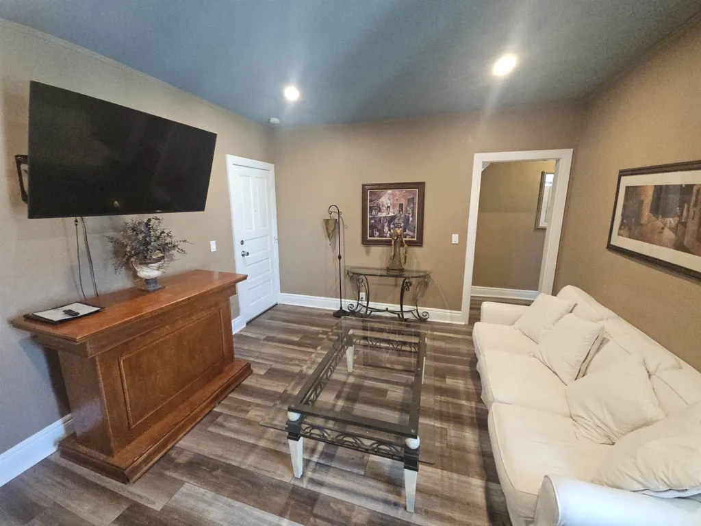 1109 5th Street Bay City City MI 48708
