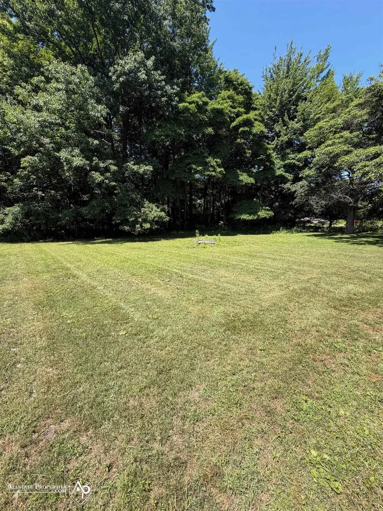 10483 Elms Road Montrose Charter Township MI 48457
