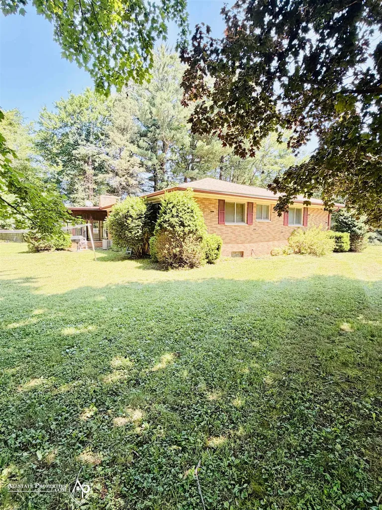 10483 Elms Road Montrose Charter Township MI 48457