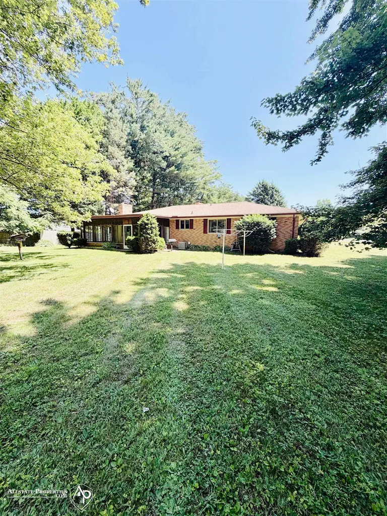 10483 Elms Road Montrose Charter Township MI 48457