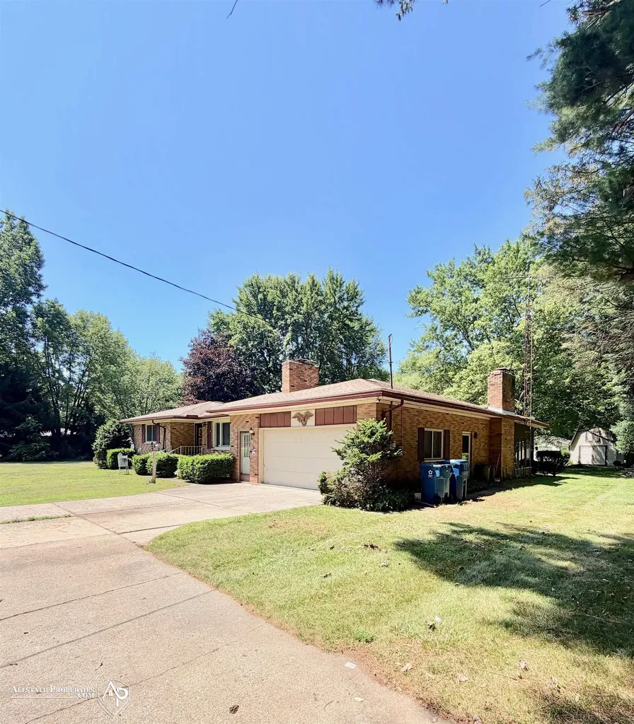 10483 Elms Road Montrose Charter Township MI 48457