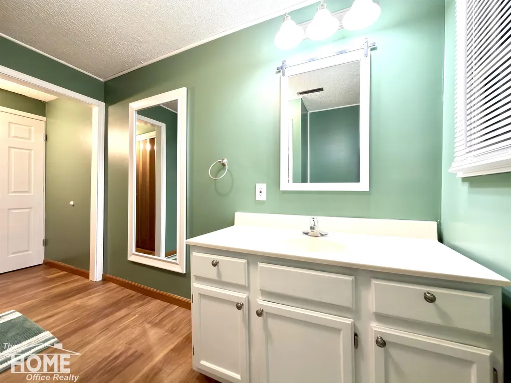 2032 Howard Point Drive Castleton Township MI 49073