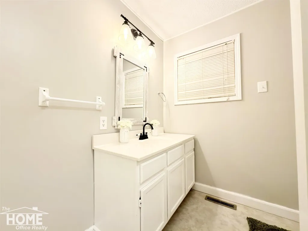 2032 Howard Point Drive Castleton Township MI 49073
