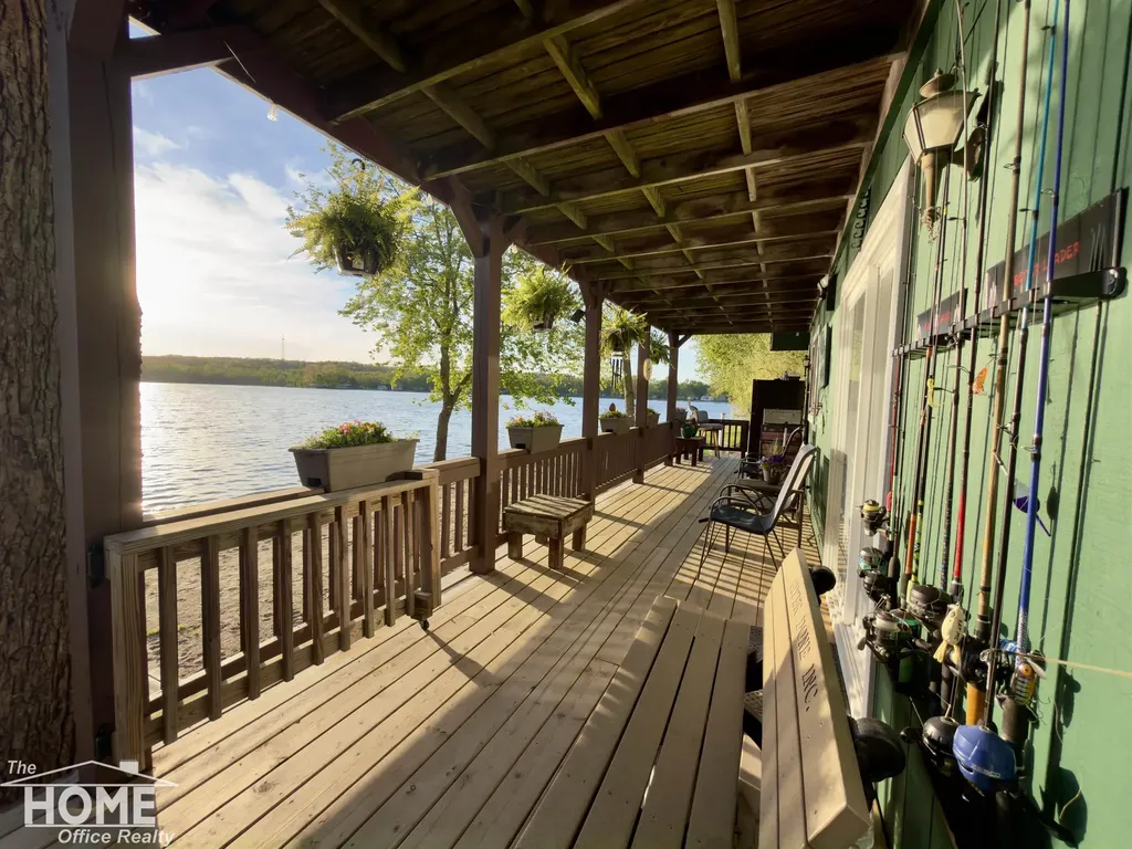 2032 Howard Point Drive Castleton Township MI 49073