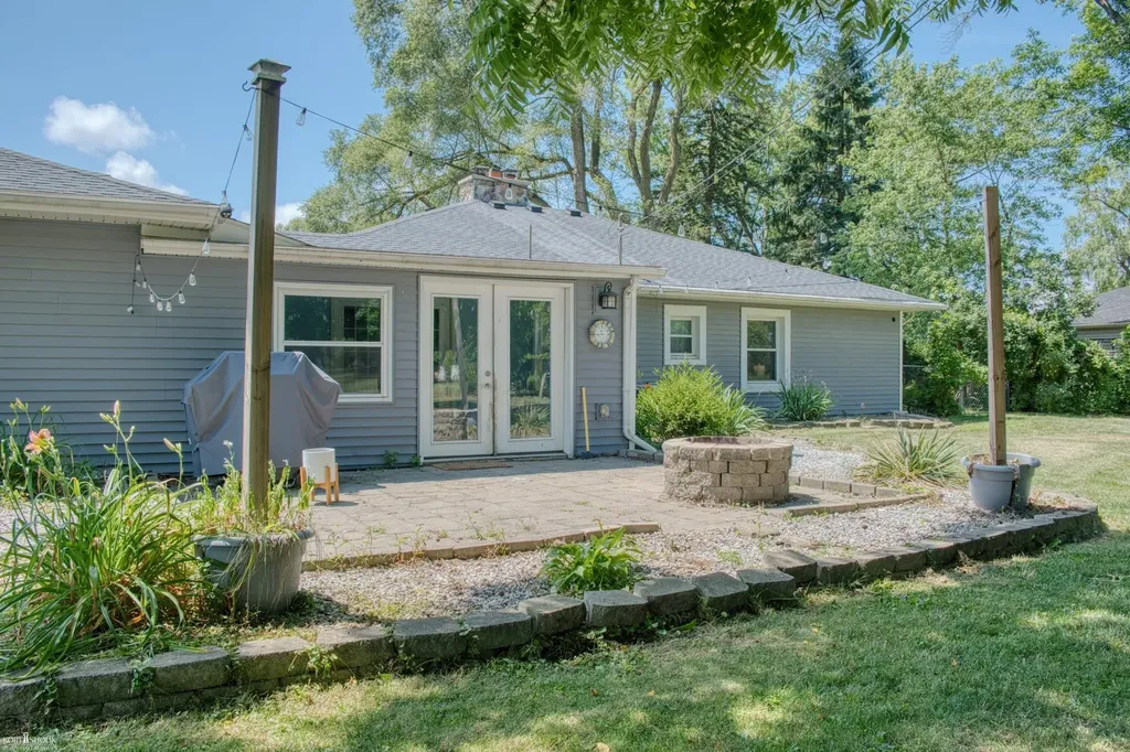 2624 N M 52 Road Owosso Charter Township MI 48867