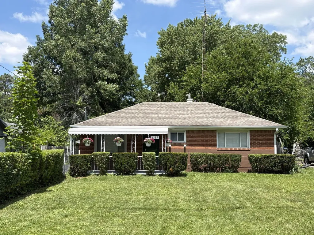 2387 Wildwood Circle Drive Grand Blanc Charter Township MI 48439