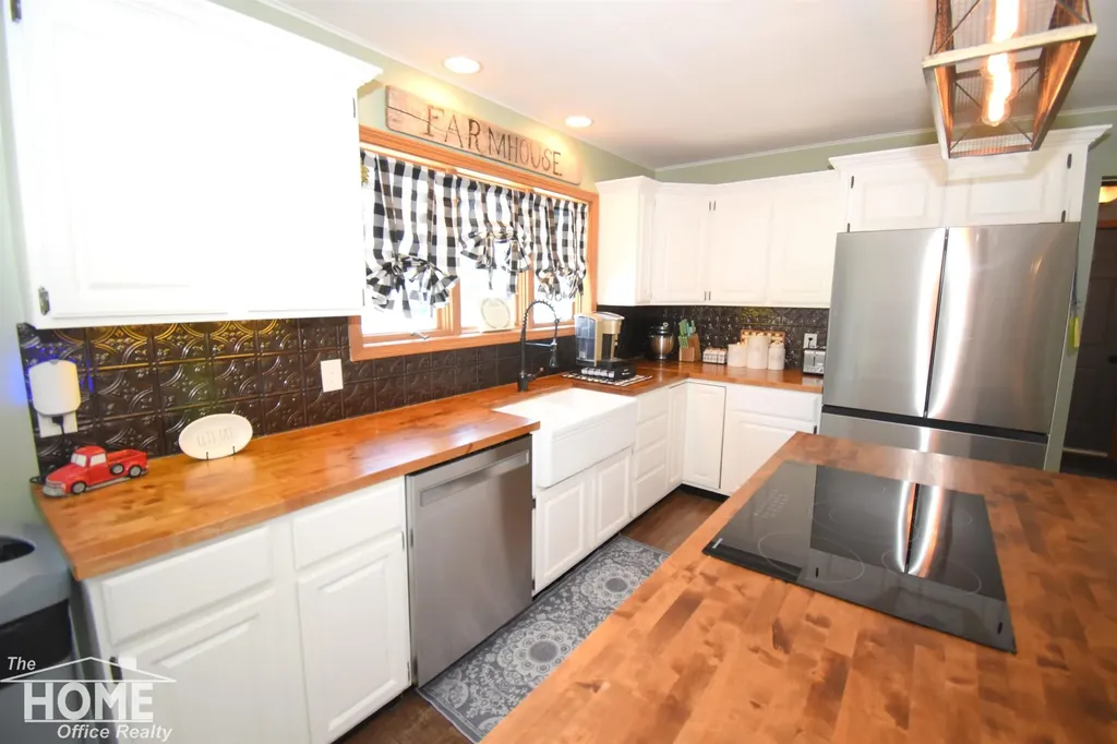 3985 Hibbard Road Caledonia Charter Township MI 48817