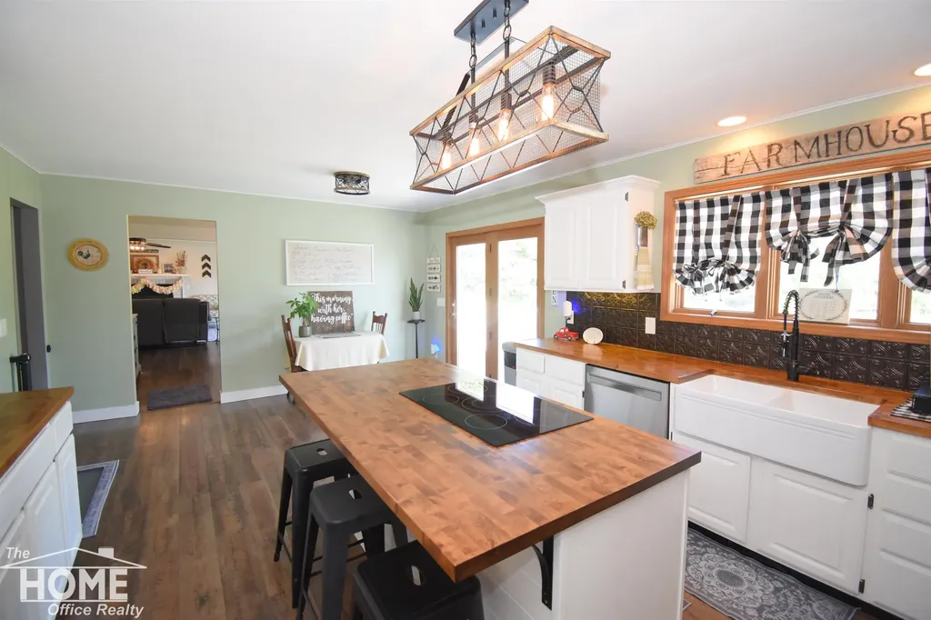 3985 Hibbard Road Caledonia Charter Township MI 48817