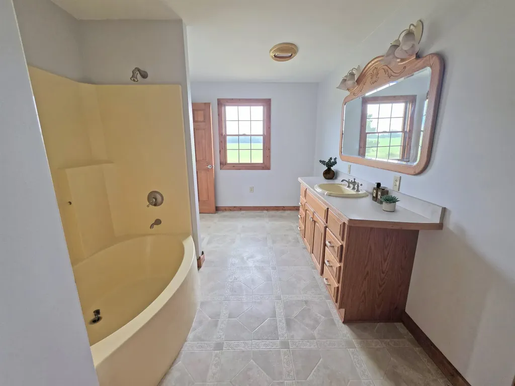 9571 Wilkinson Road Venice Township MI 48449
