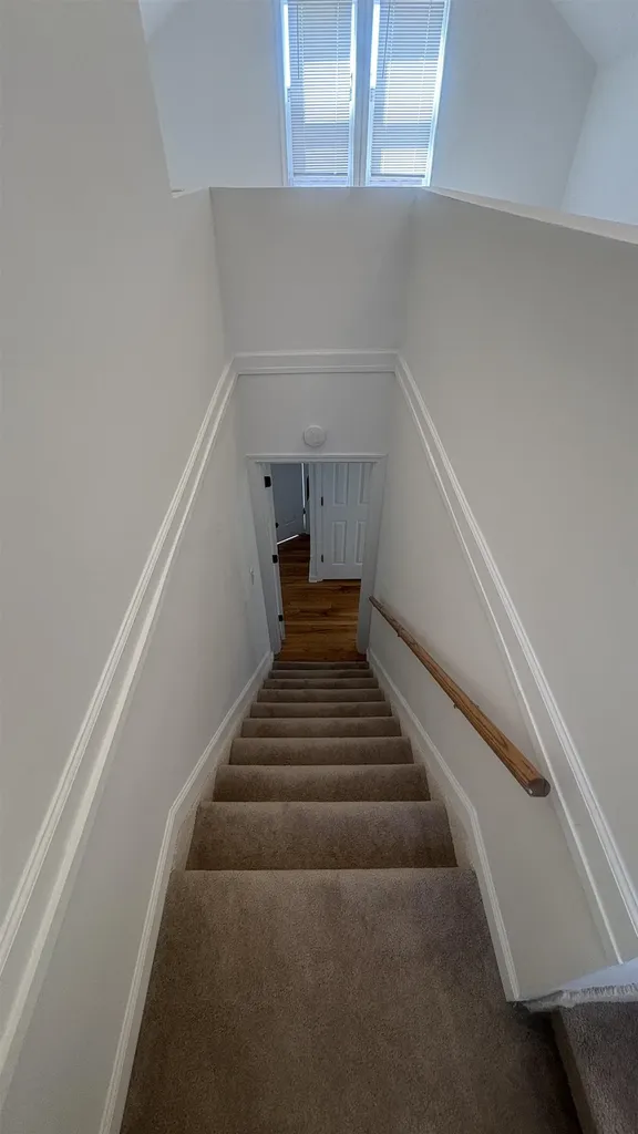17690 Hoover Street Detroit City MI 48205