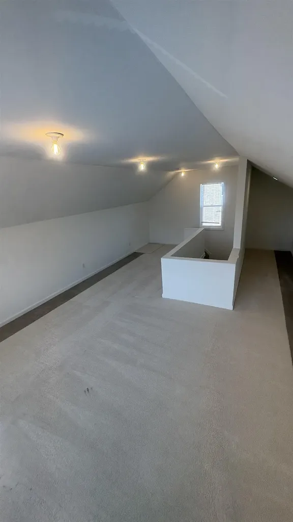 17690 Hoover Street Detroit City MI 48205