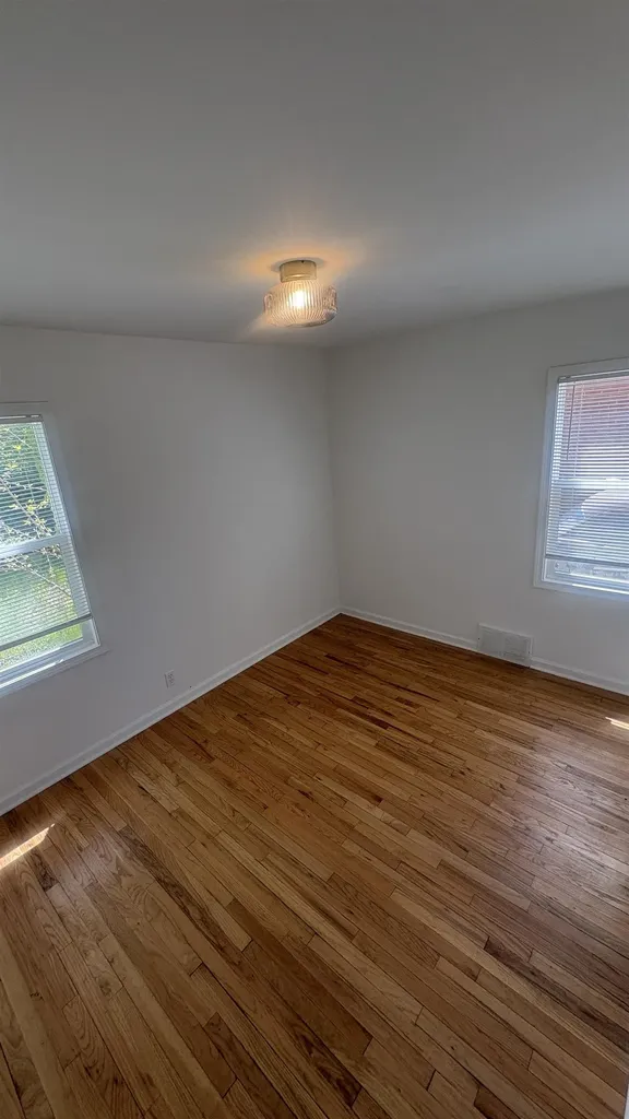 17690 Hoover Street Detroit City MI 48205