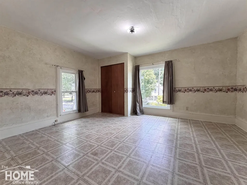 822 S Cedar Street Owosso City MI 48867