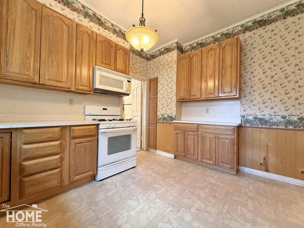 822 S Cedar Street Owosso City MI 48867
