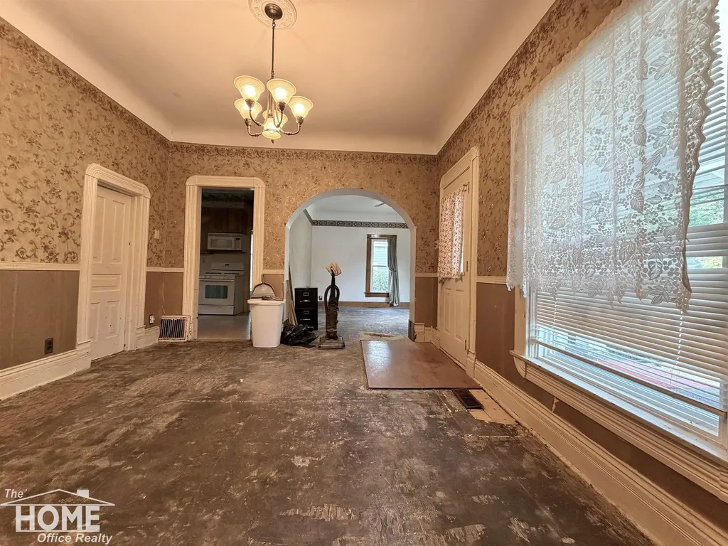 822 S Cedar Street Owosso City MI 48867