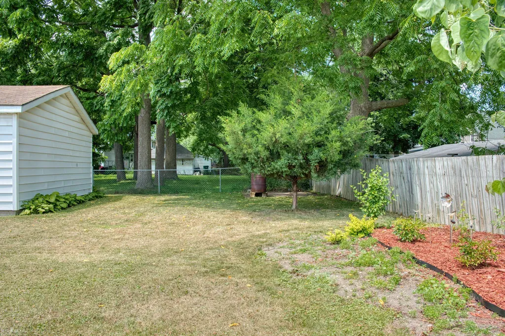 718 Ament Street Owosso City MI 48867