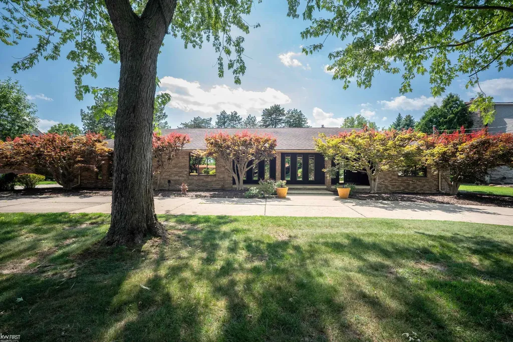 9394 Oakmont Oakmont Drive Unknown City MI 48439