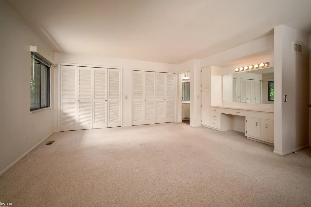 9394 Oakmont Oakmont Drive Unknown City MI 48439