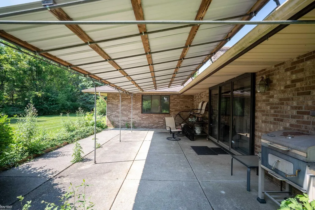 9394 Oakmont Oakmont Drive Unknown City MI 48439