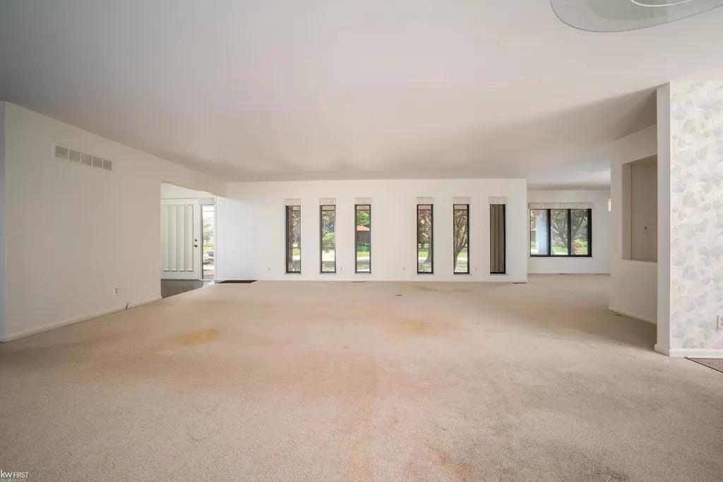9394 Oakmont Oakmont Drive Unknown City MI 48439