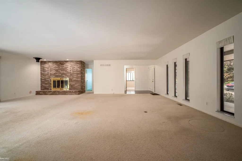 9394 Oakmont Oakmont Drive Unknown City MI 48439