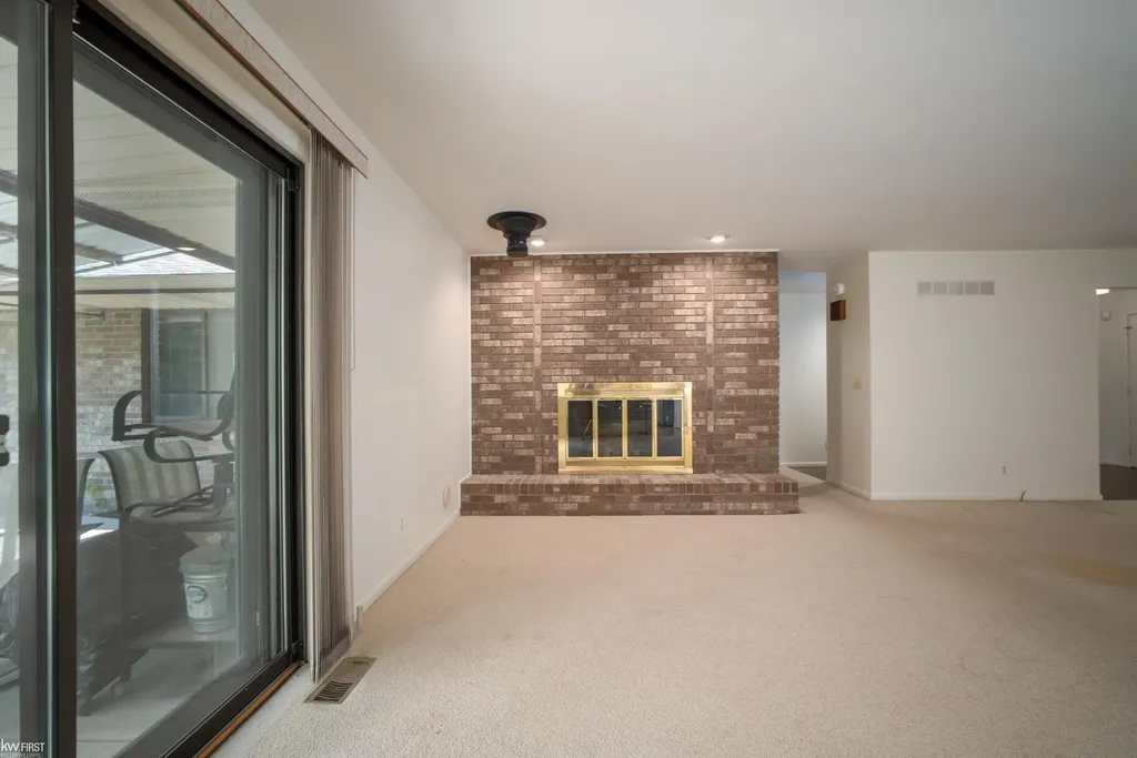 9394 Oakmont Oakmont Drive Unknown City MI 48439