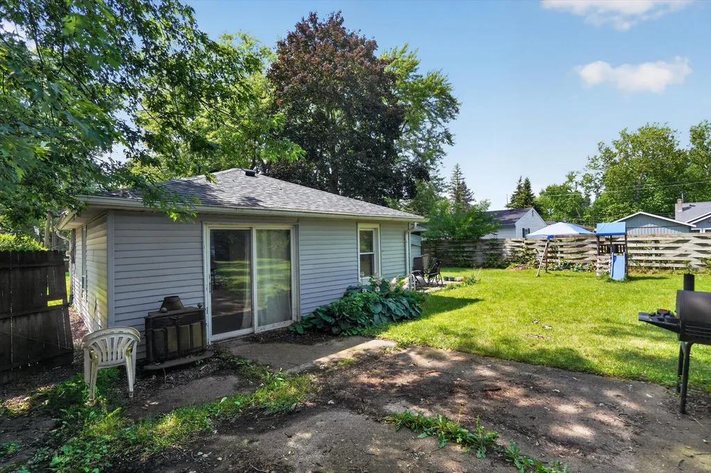 1966 Phillips Avenue Delhi Charter Township MI 48842