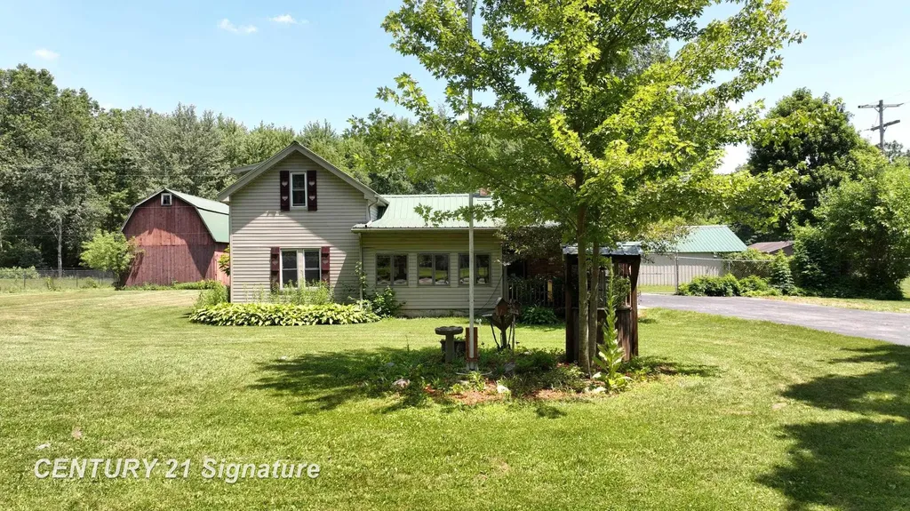 12164 N Elms Road Vienna Charter Township MI 48420