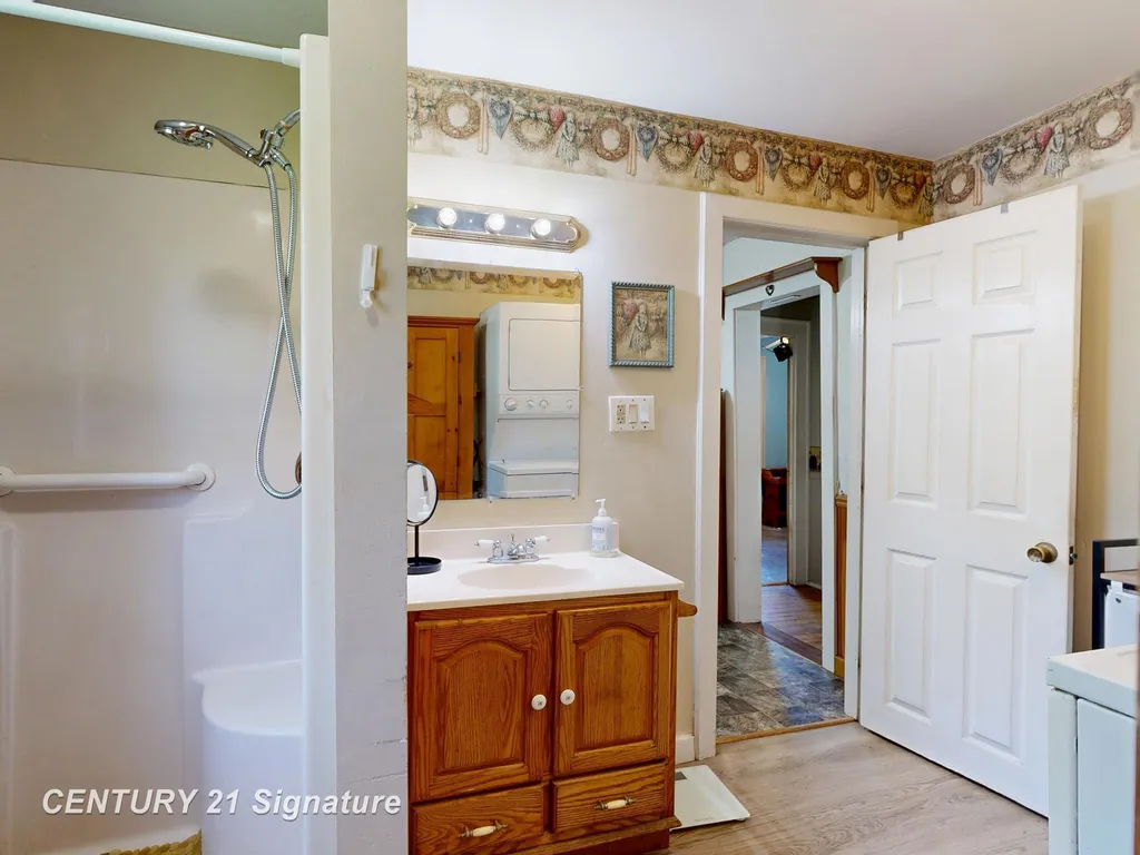 12164 N Elms Road Vienna Charter Township MI 48420