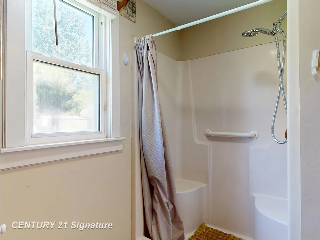 12164 N Elms Road Vienna Charter Township MI 48420