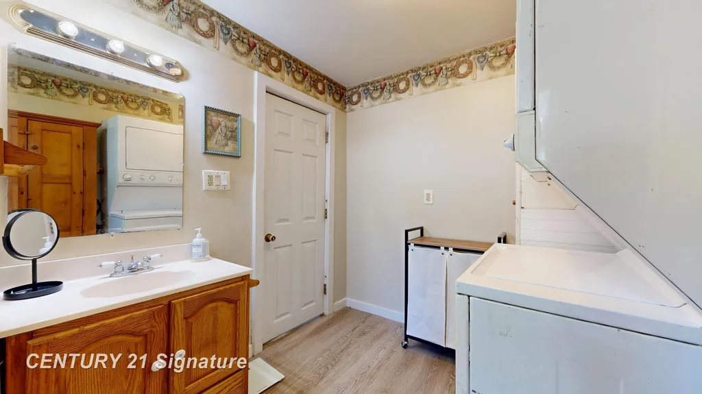 12164 N Elms Road Vienna Charter Township MI 48420