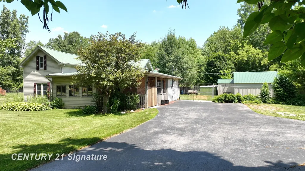12164 N Elms Road Vienna Charter Township MI 48420