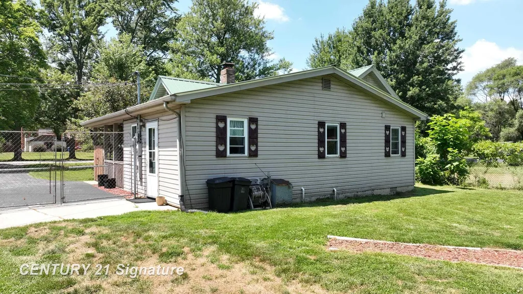 12164 N Elms Road Vienna Charter Township MI 48420