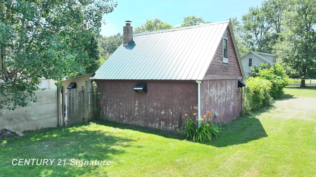 12164 N Elms Road Vienna Charter Township MI 48420