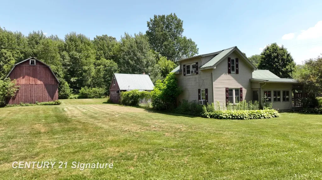 12164 N Elms Road Vienna Charter Township MI 48420