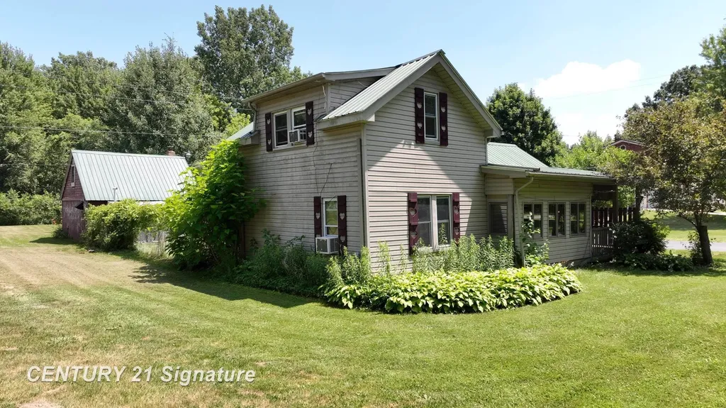 12164 N Elms Road Vienna Charter Township MI 48420
