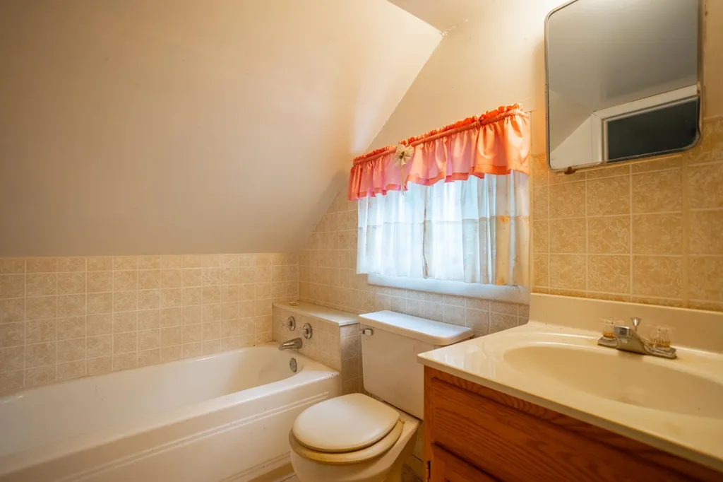 526 E Williams Street Owosso City MI 48867