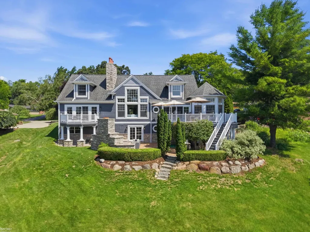 7511 Greene Haven Drive Independence Charter Township MI 48348