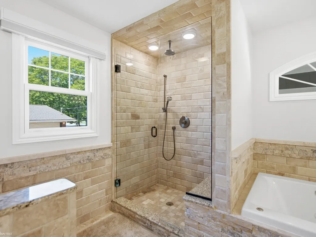 7511 Greene Haven Drive Independence Charter Township MI 48348