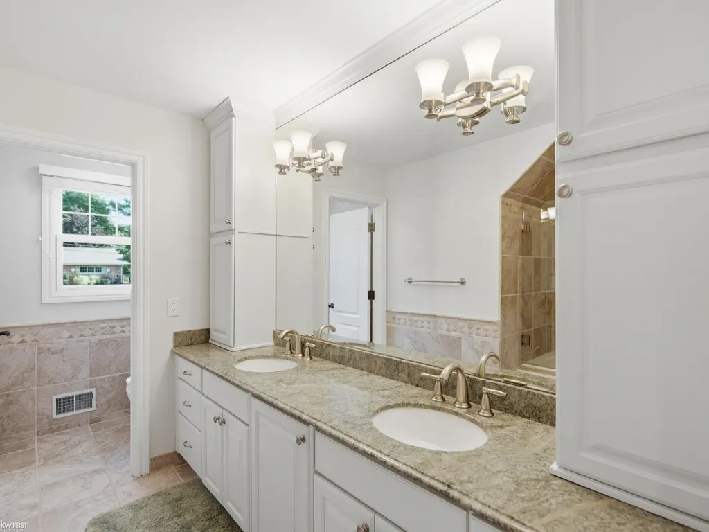 7511 Greene Haven Drive Independence Charter Township MI 48348
